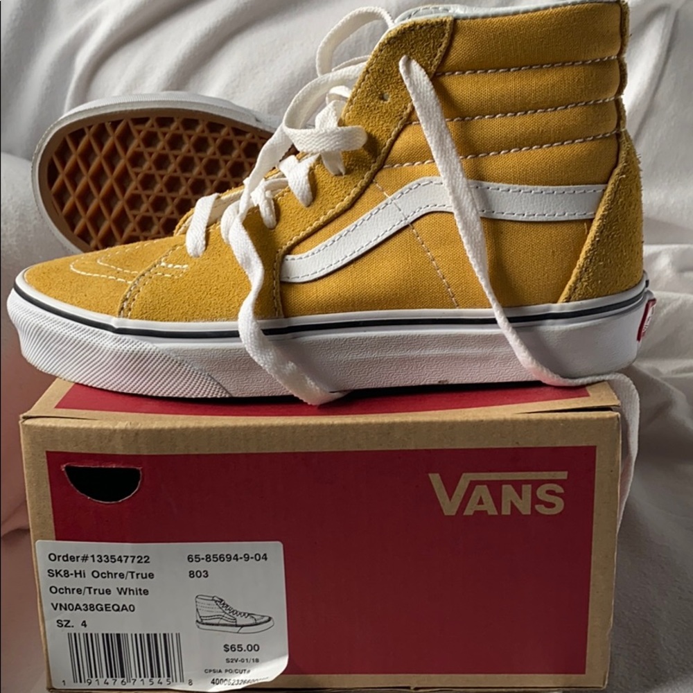 Sk8-Hi Vans / mustard yellow